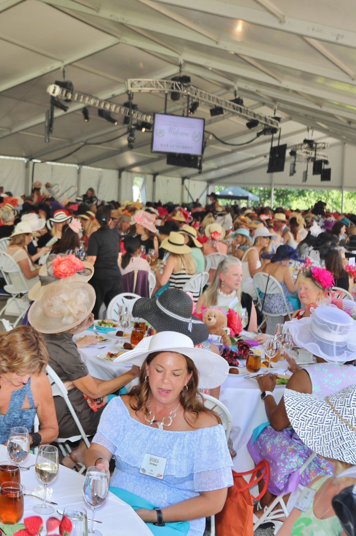 2018-Hat-Lunch-041.JPG